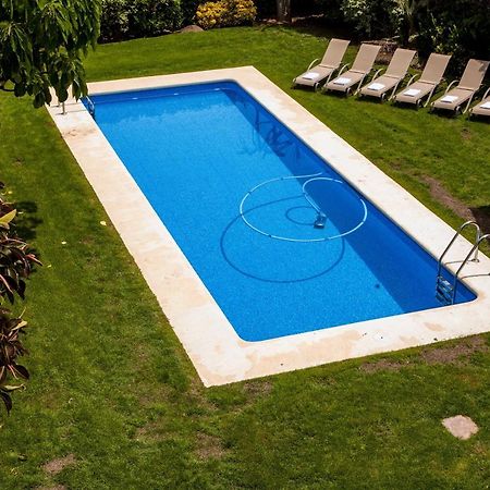 Villa Sitges Tupinetti Beach At 1 Min Walk Amaizing Garden And View Center Sitges 5 Minutes Walk Exterior photo
