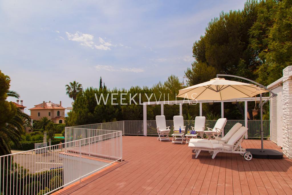 Villa Sitges Tupinetti Beach At 1 Min Walk Amaizing Garden And View Center Sitges 5 Minutes Walk Exterior photo