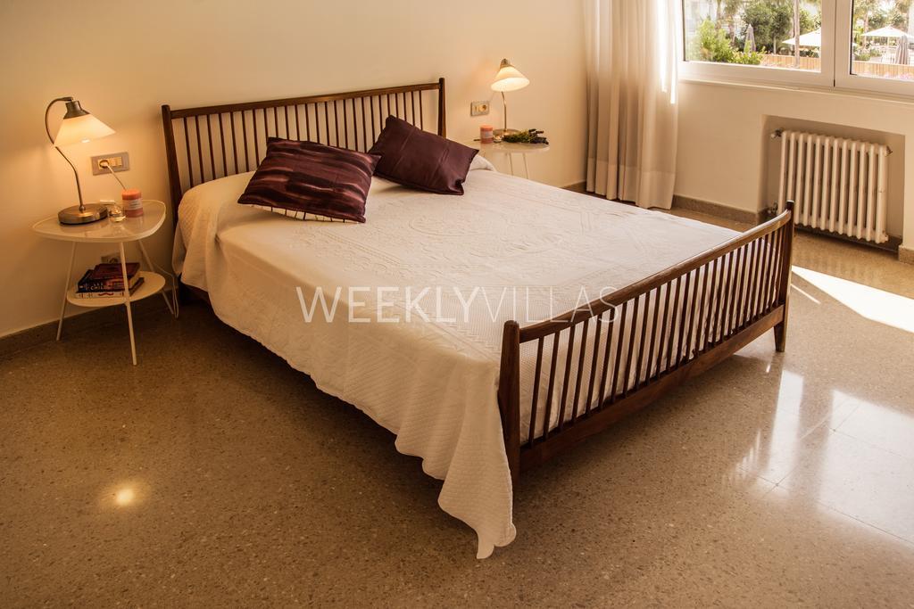 Villa Sitges Tupinetti Beach At 1 Min Walk Amaizing Garden And View Center Sitges 5 Minutes Walk Exterior photo