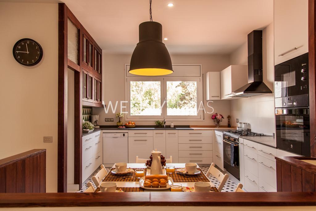 Villa Sitges Tupinetti Beach At 1 Min Walk Amaizing Garden And View Center Sitges 5 Minutes Walk Exterior photo