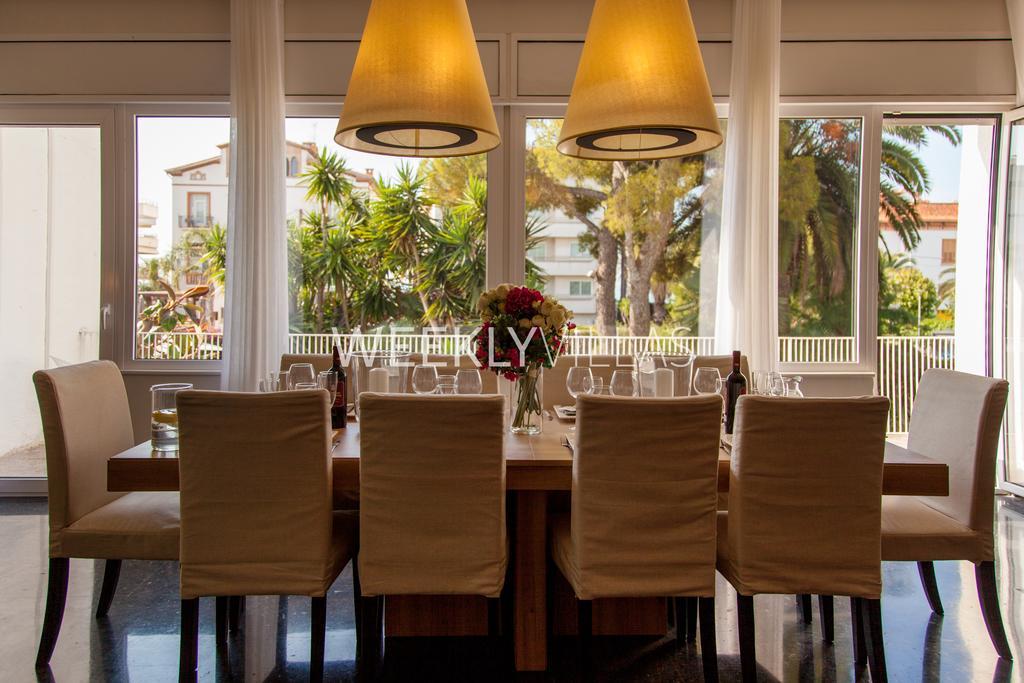 Villa Sitges Tupinetti Beach At 1 Min Walk Amaizing Garden And View Center Sitges 5 Minutes Walk Exterior photo